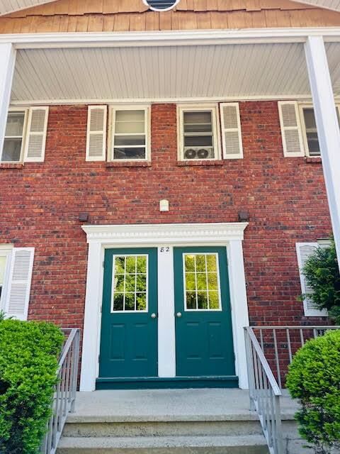 Property Photo:  82 Demarest Avenue 15  NY 10994 