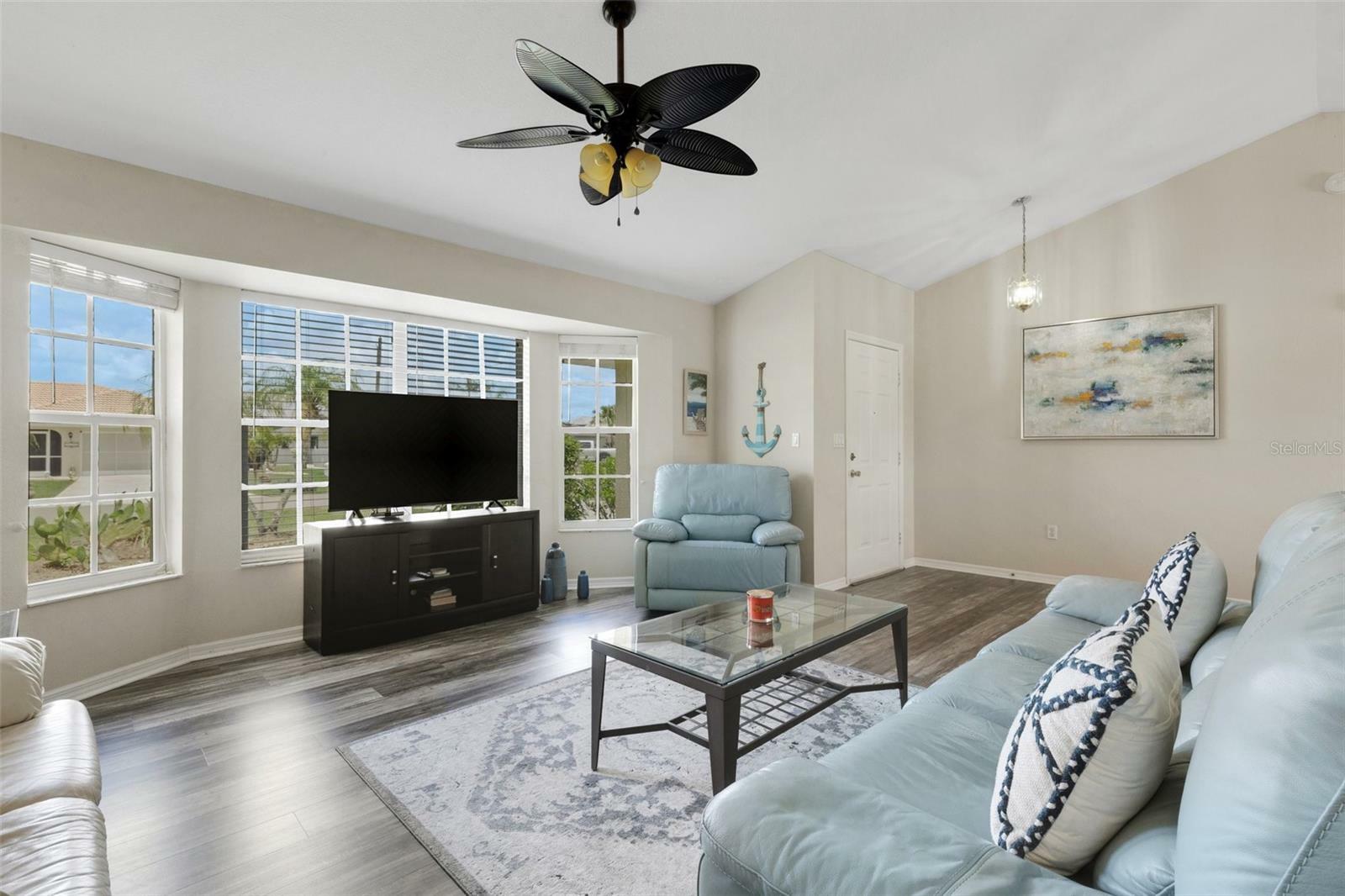 Property Photo: 25509 Arequipa Drive FL 33983