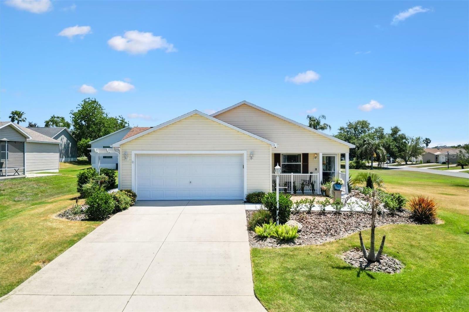 Property Photo: 2167 Kerwood Loop FL 32162