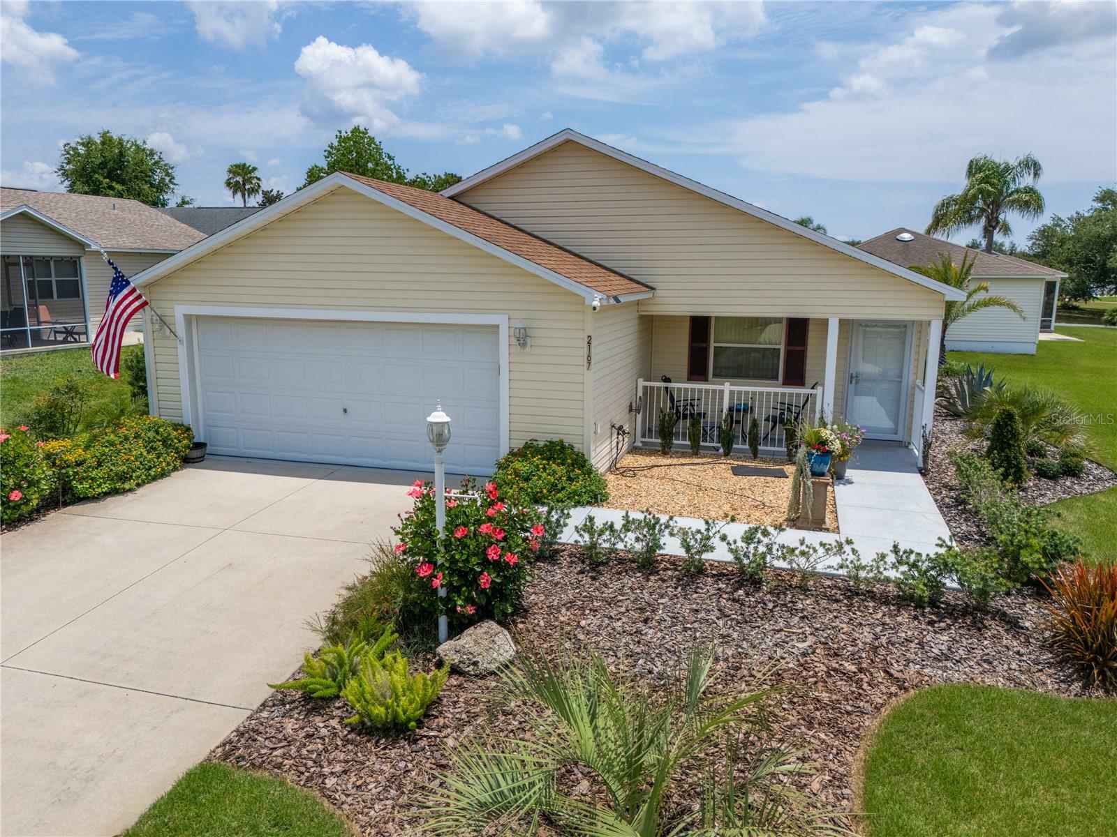 Property Photo:  2167 Kerwood Loop  FL 32162 