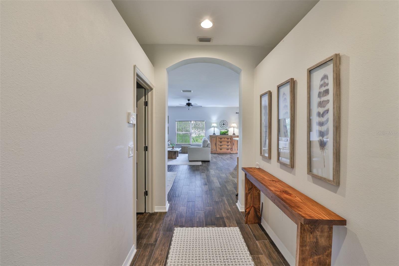 Property Photo: 1129 Emerald Hill Way FL 33594