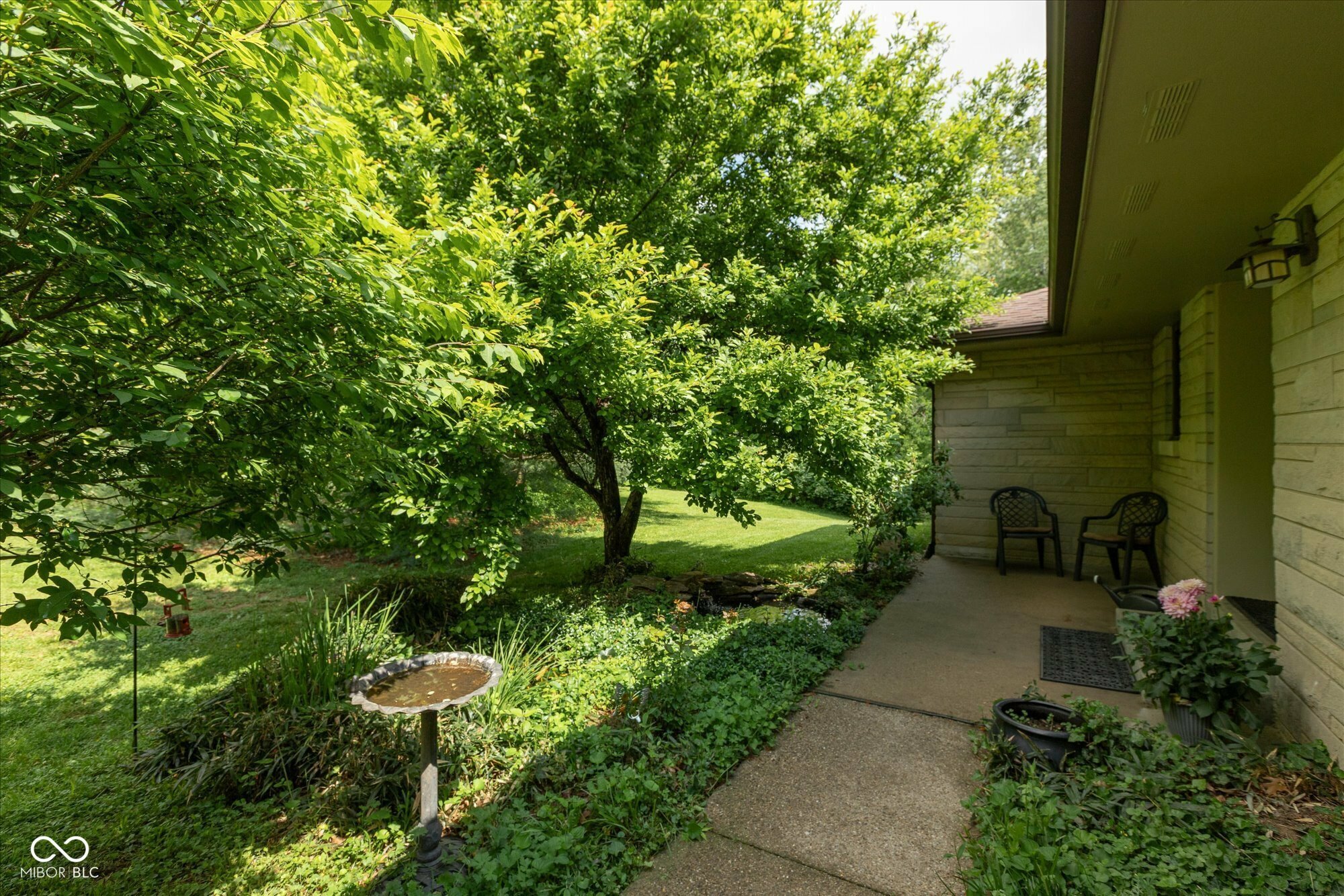 Property Photo:  1332 N Russell Road  IN 47408 