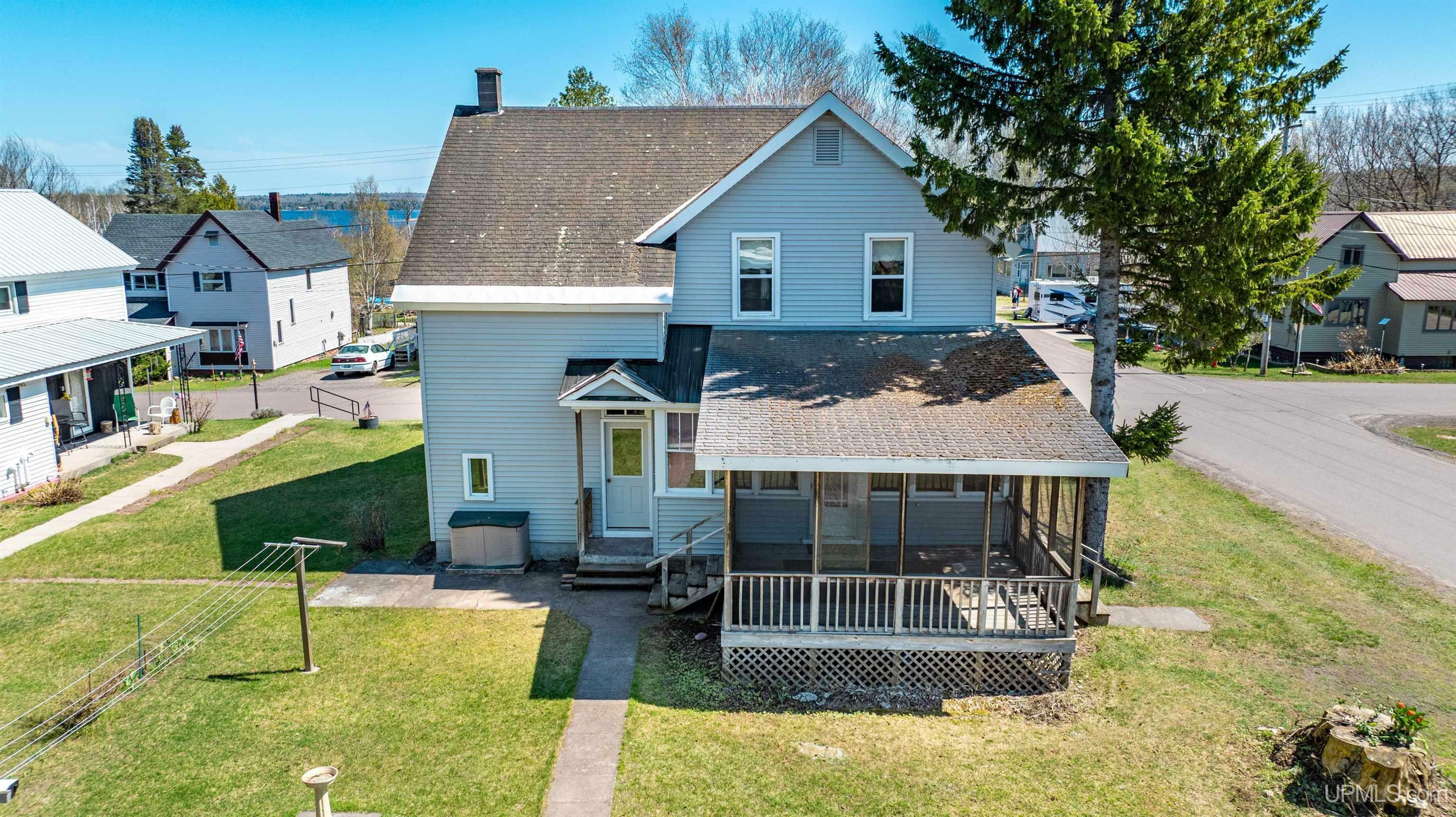 51749 Spruce Street  Hubbell MI 49934 photo
