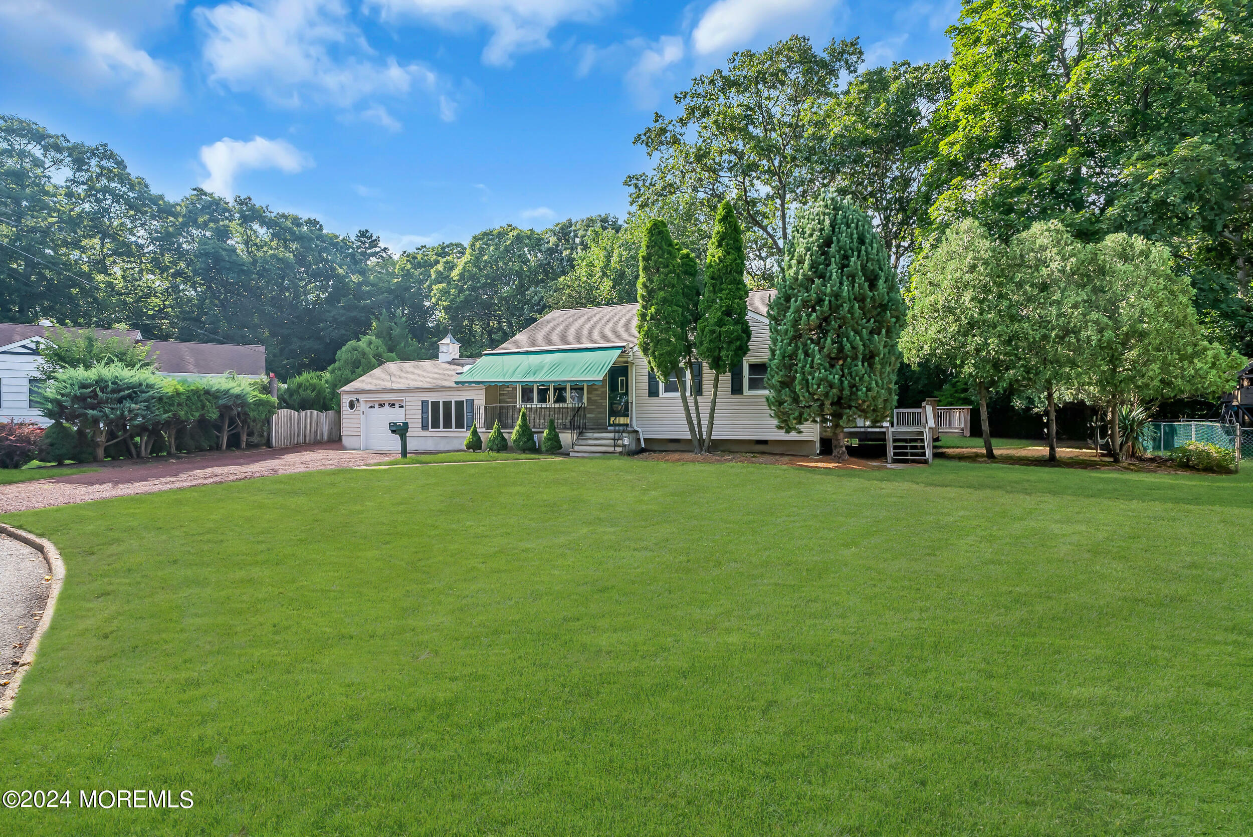42 Arno Street  Oakhurst NJ 07755 photo