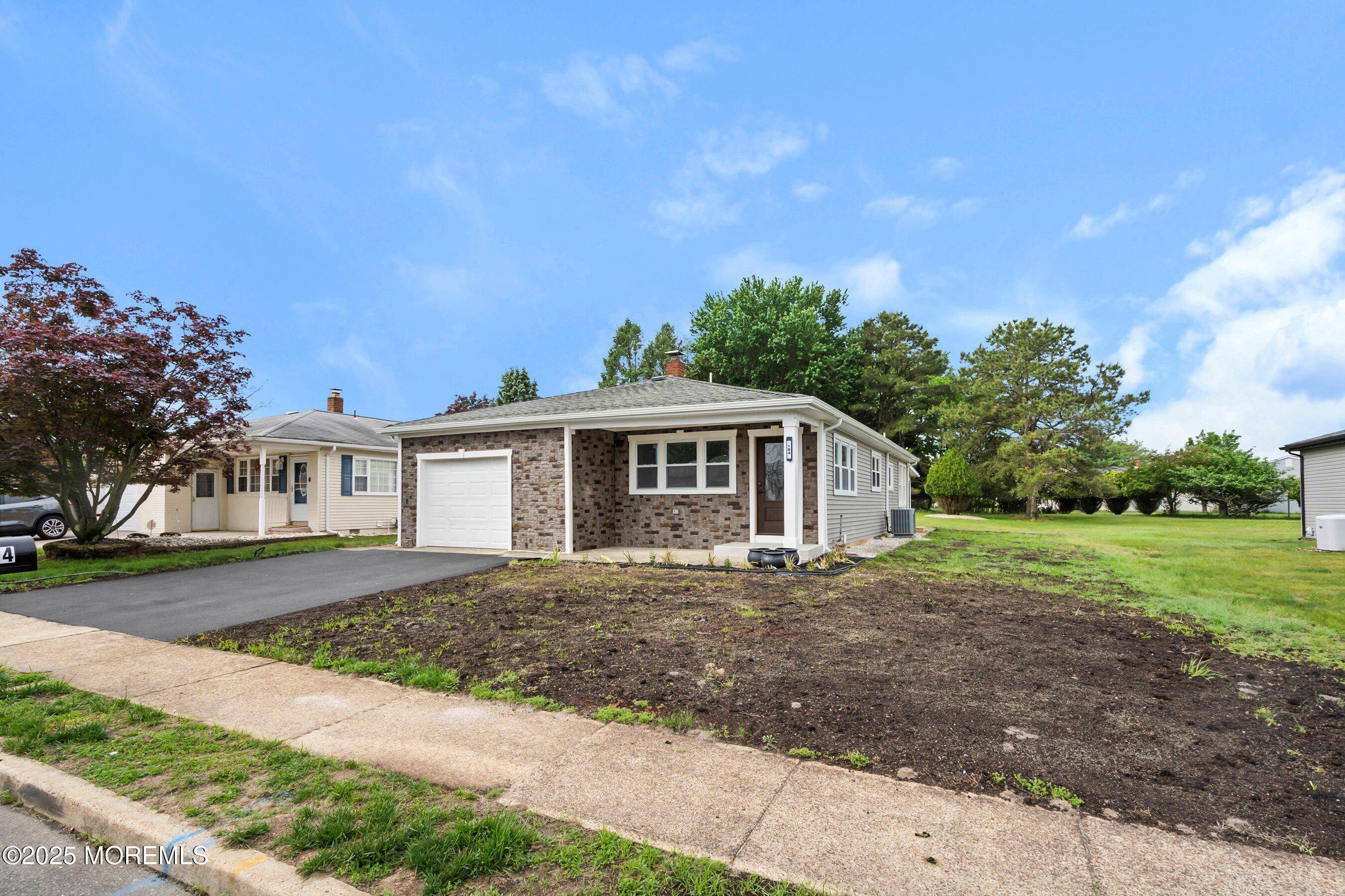 Property Photo:  184 Bonaire Drive  NJ 08757 
