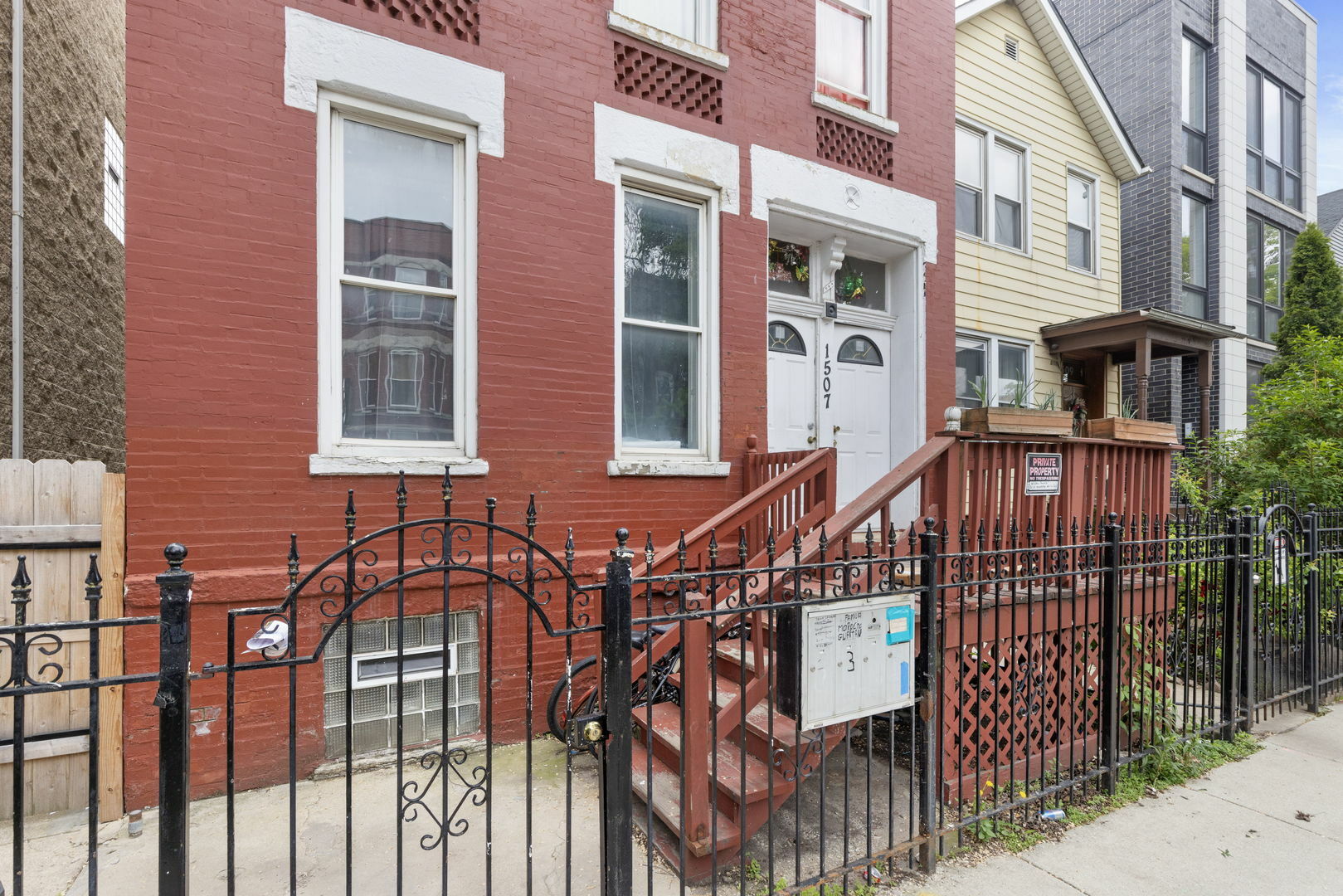Property Photo: 1507 W Erie Street IL 60642