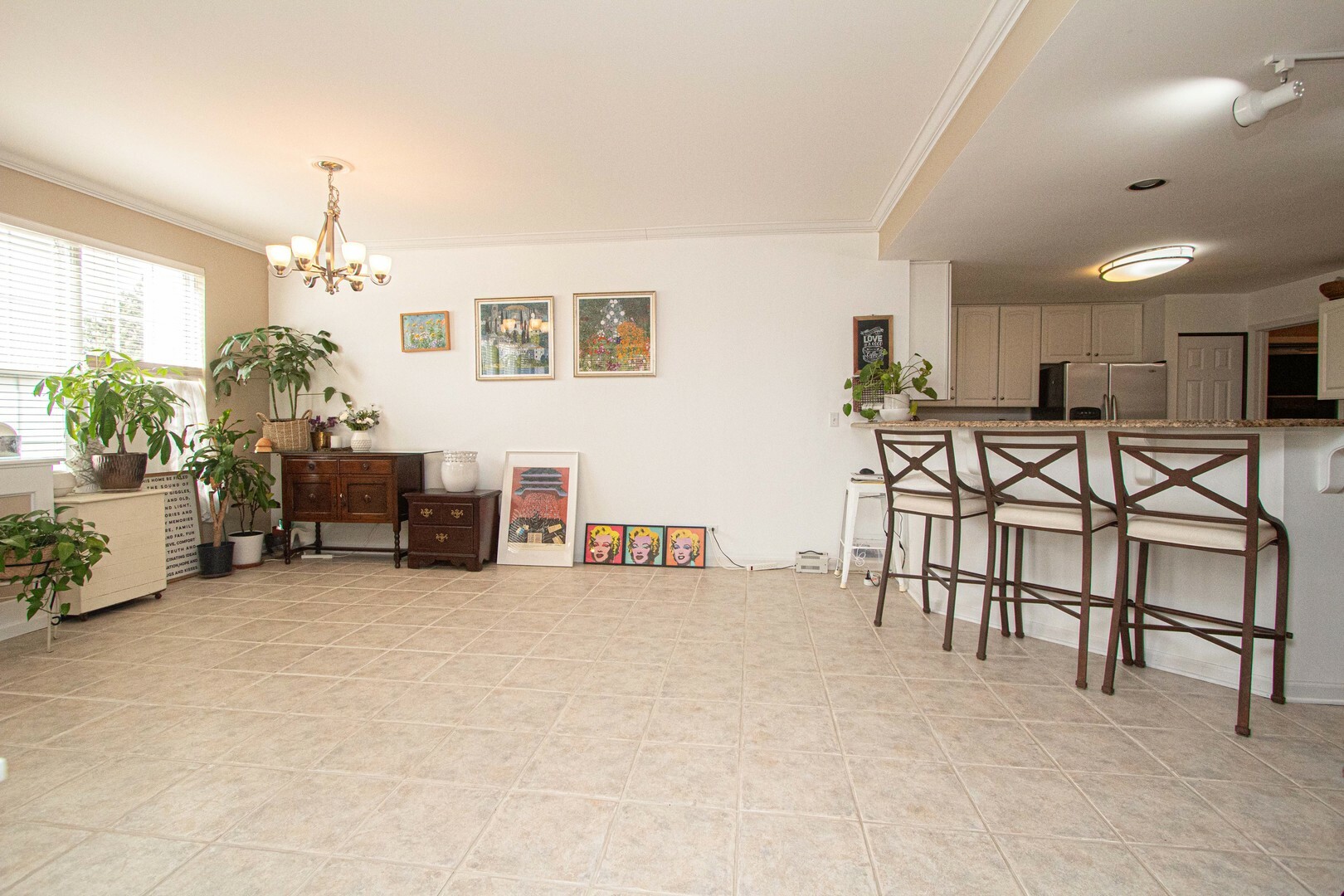 Property Photo:  1200 Georgetown Way 1200  IL 60061 