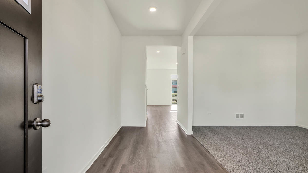 Property Photo: 2323 Hirsch Road IL 60543