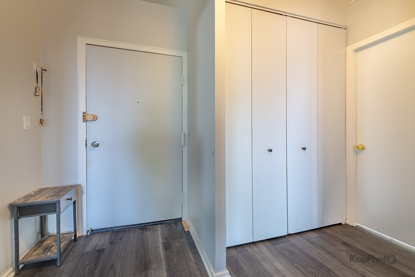 Property Photo: 3021 S Michigan Avenue 102 IL 60616