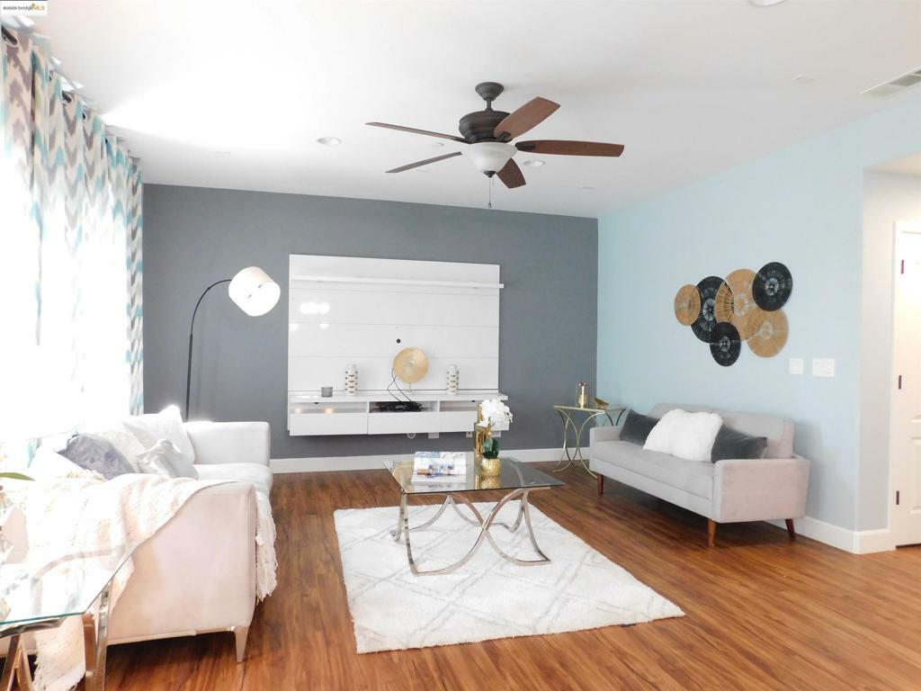 Property Photo: 1811 Velvetleaf Ln CA 95404