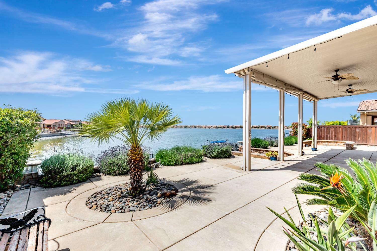 Property Photo: 1587 Como Drive CA 95337