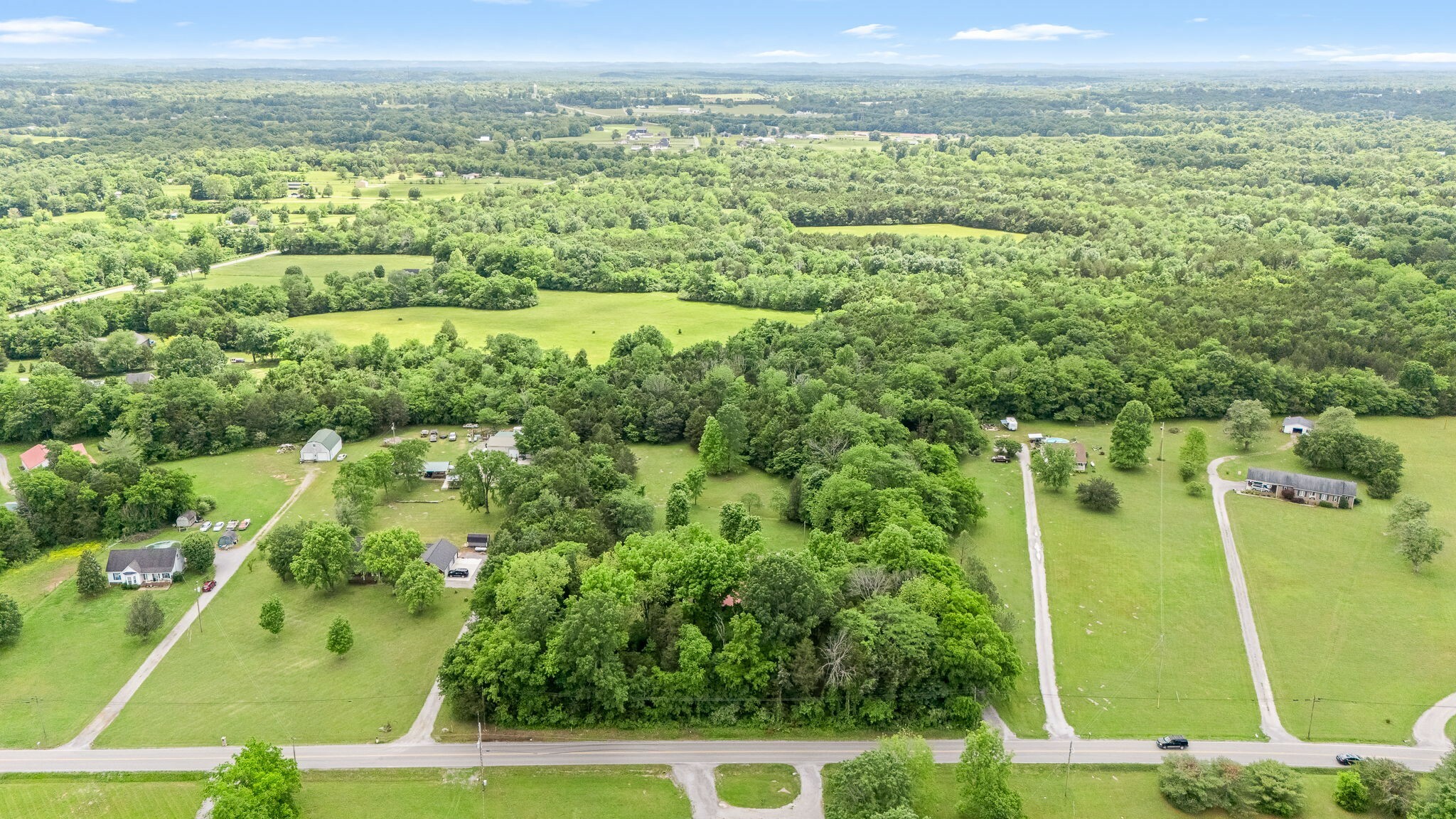 Property Photo: 1418 Unionville Deason Rd TN 37160