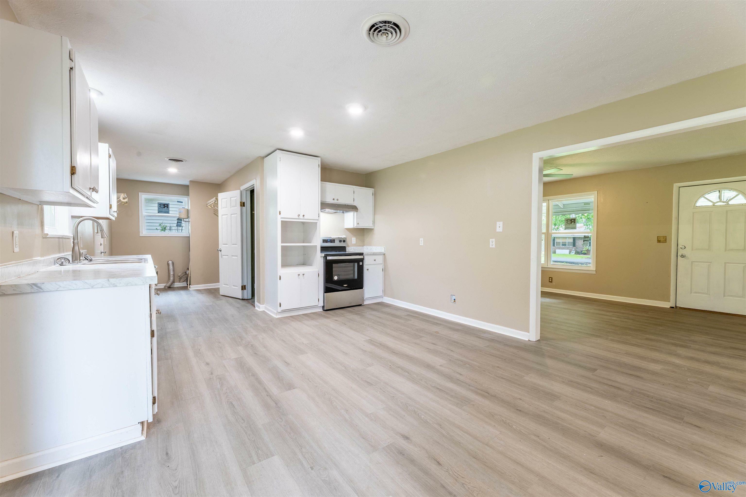 Property Photo: 710 Owens Avenue SW AL 35954