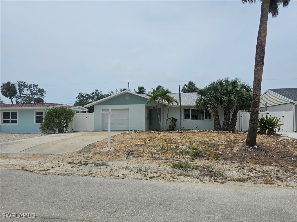 Property Photo: 193 Hibiscus Drive FL 33931