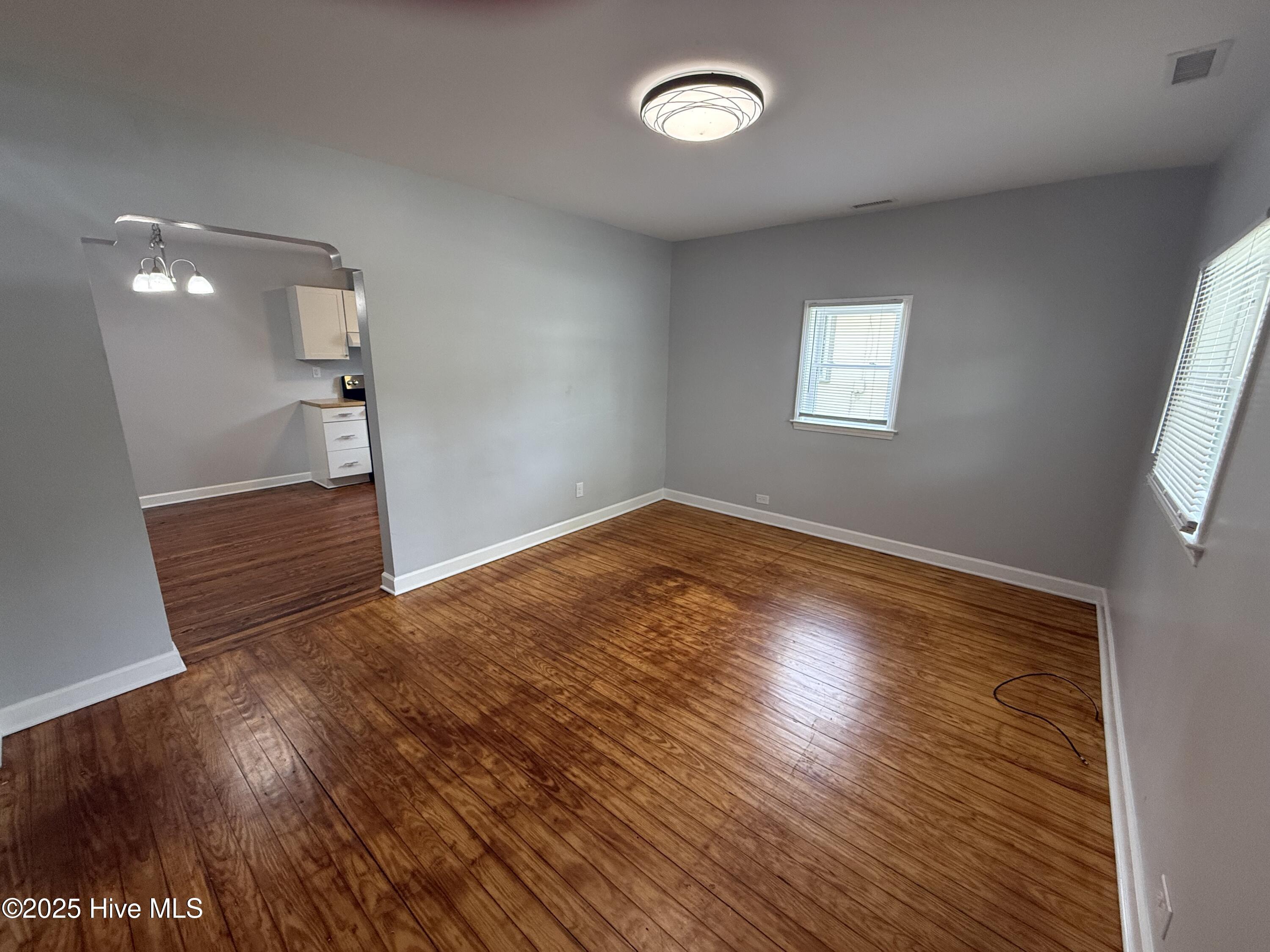 Property Photo: 306 E 10th Street NC 27889