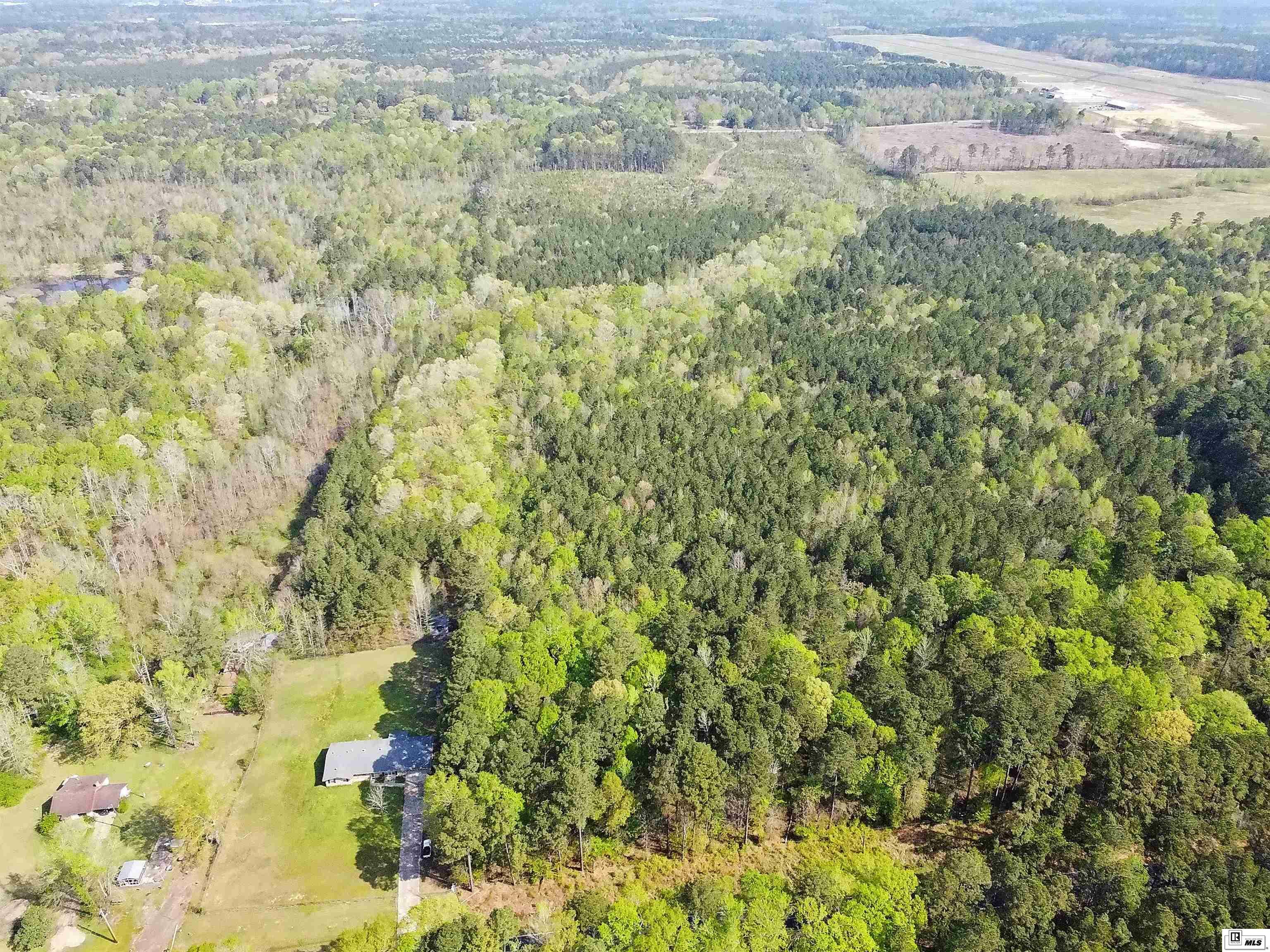 Property Photo: 00 Highway 3061 LA 71270