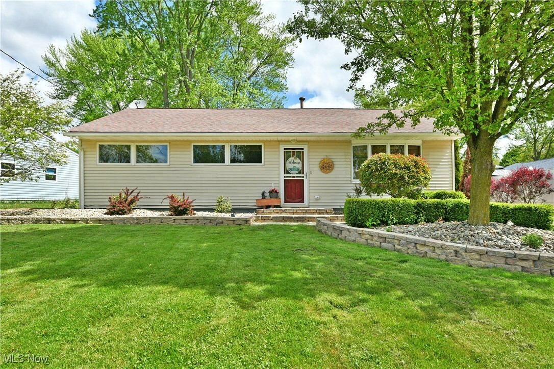 Property Photo: 788 Virginia Drive NW OH 44483