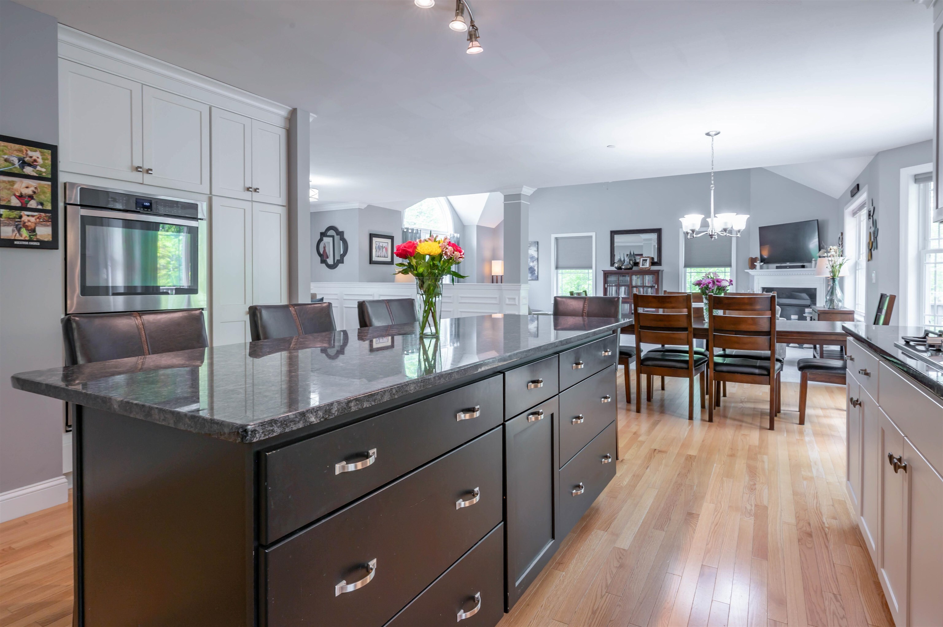 Property Photo: 9 McCurdy Road NH 03070