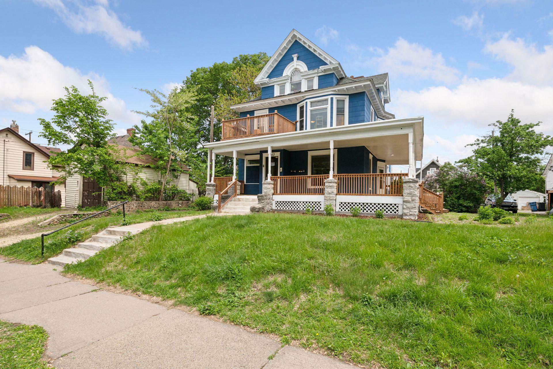 Property Photo: 2613 Bryant Avenue S MN 55408