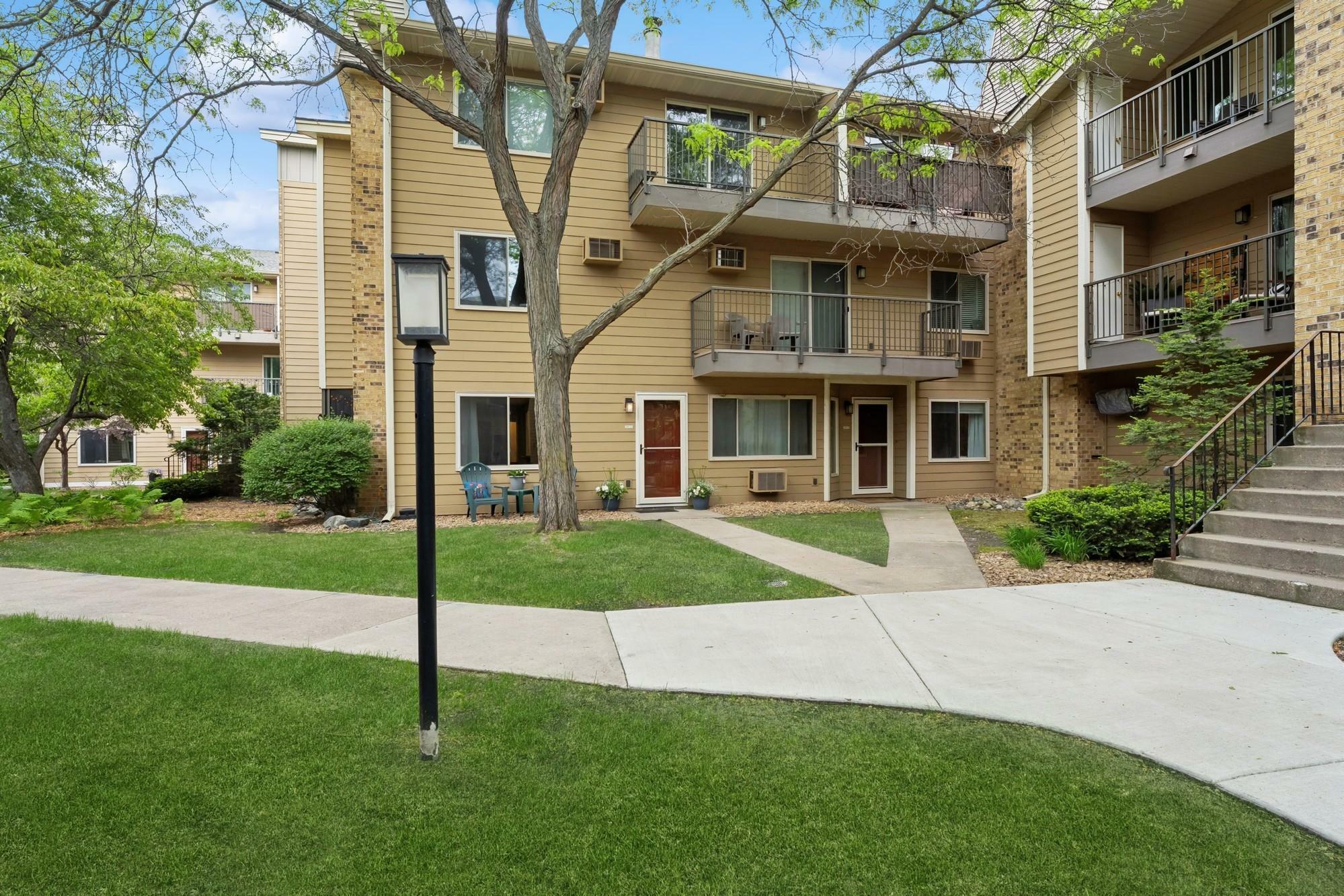 Property Photo: 2250 Ridge Drive 11 MN 55416
