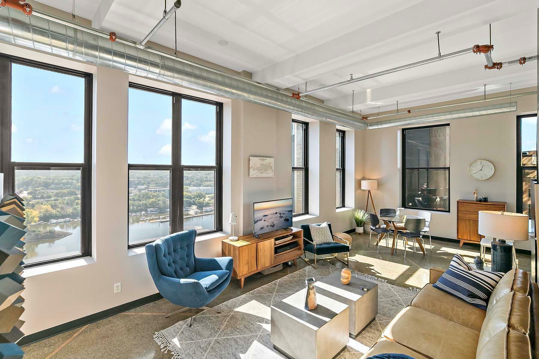 Property Photo: 350 Saint Peter Street 1009 MN 55102