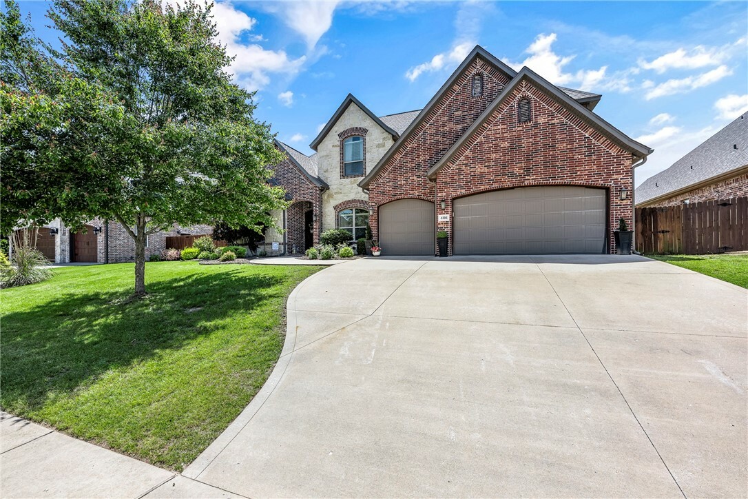 4306 NE Blue Spruce Avenue  Bentonville AR 72712 photo