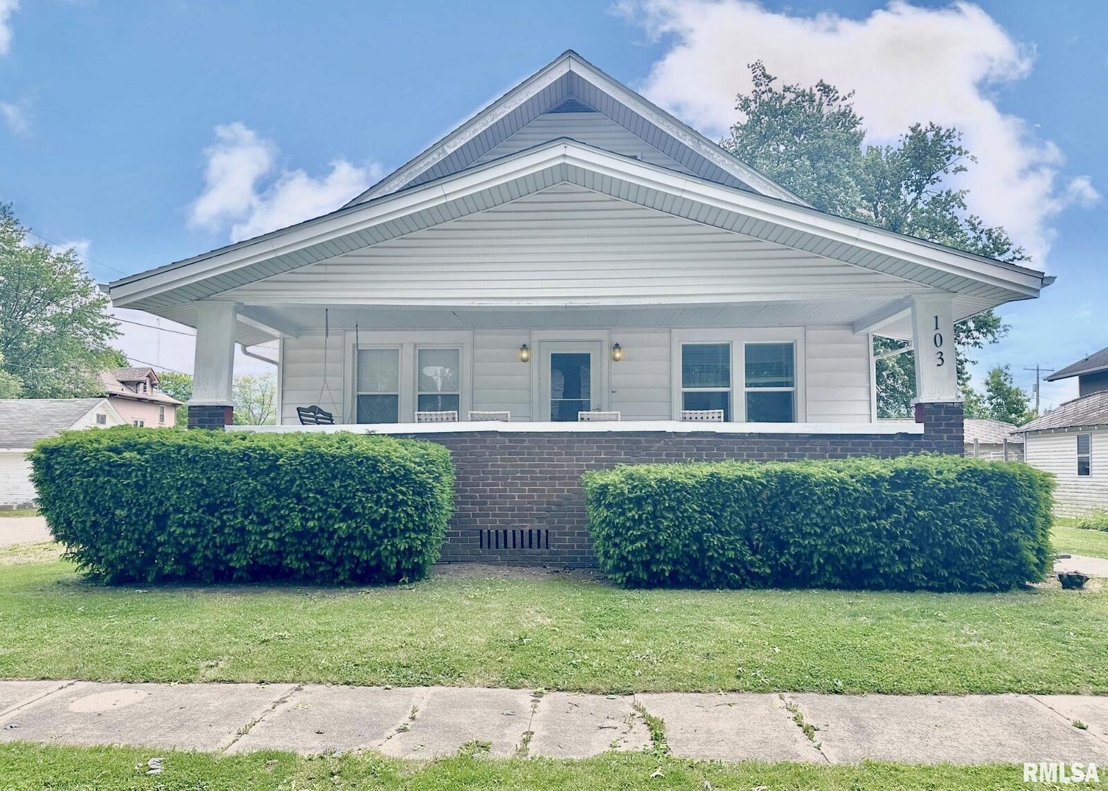 Property Photo:  103 N Ohio Avenue  IL 61410 