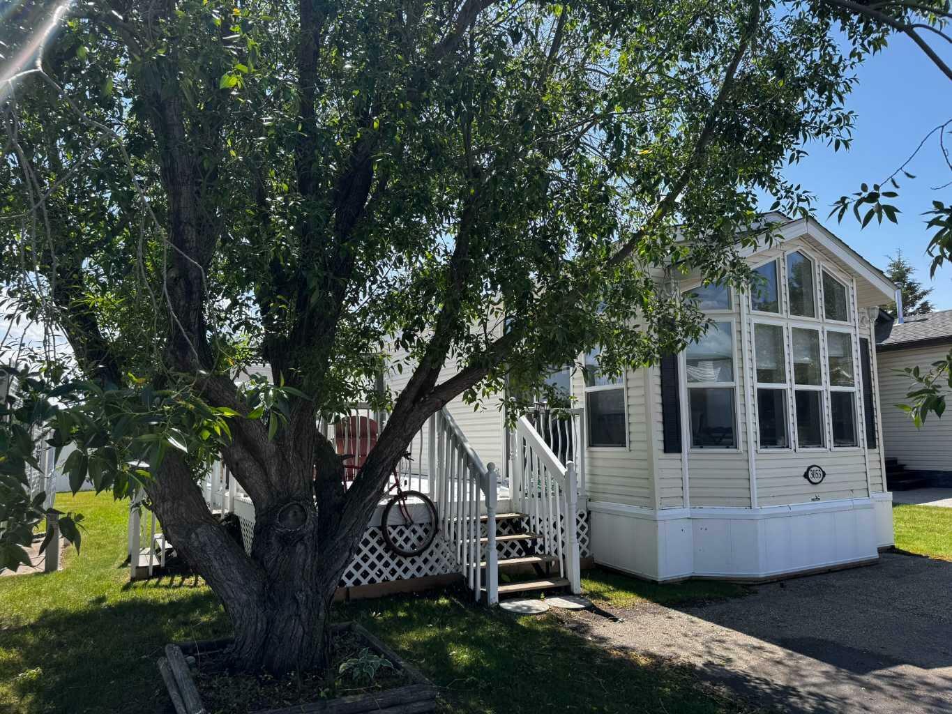 Property Photo: 25074 South Pine Lake Road 3053 AB T0M 1R0
