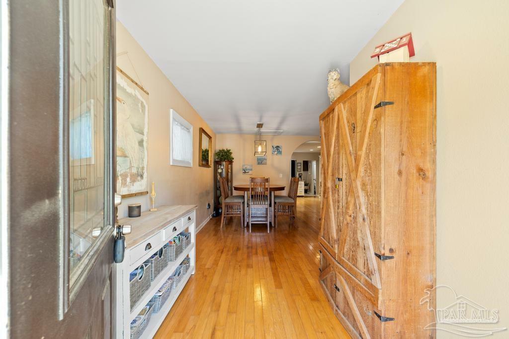 Property Photo: 3171 Montecito Blvd FL 32583