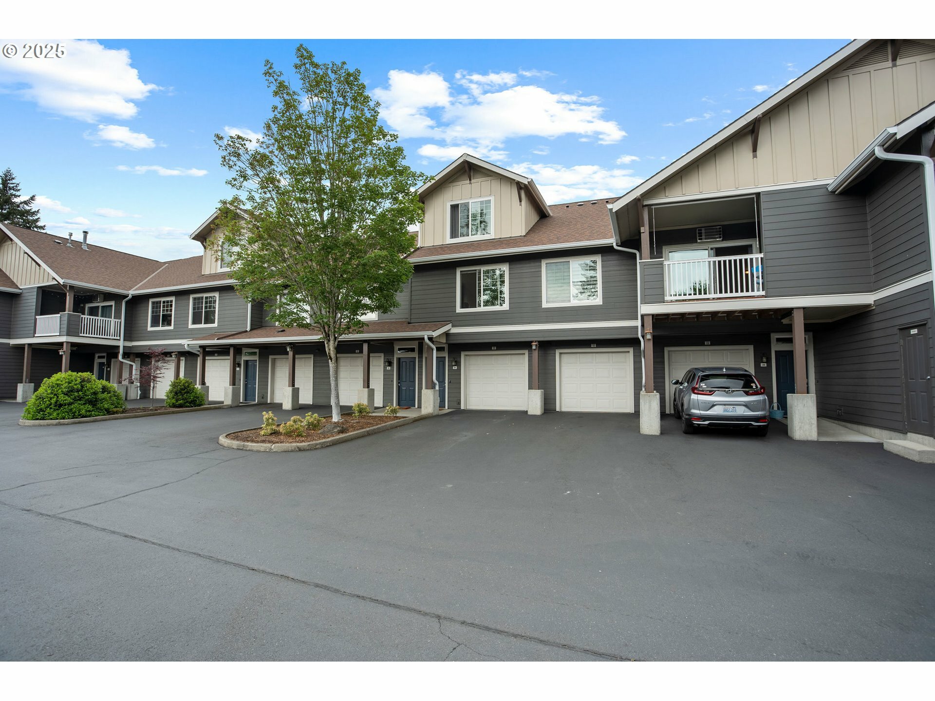 Property Photo: 10800 SE 17th Cir WA 98664