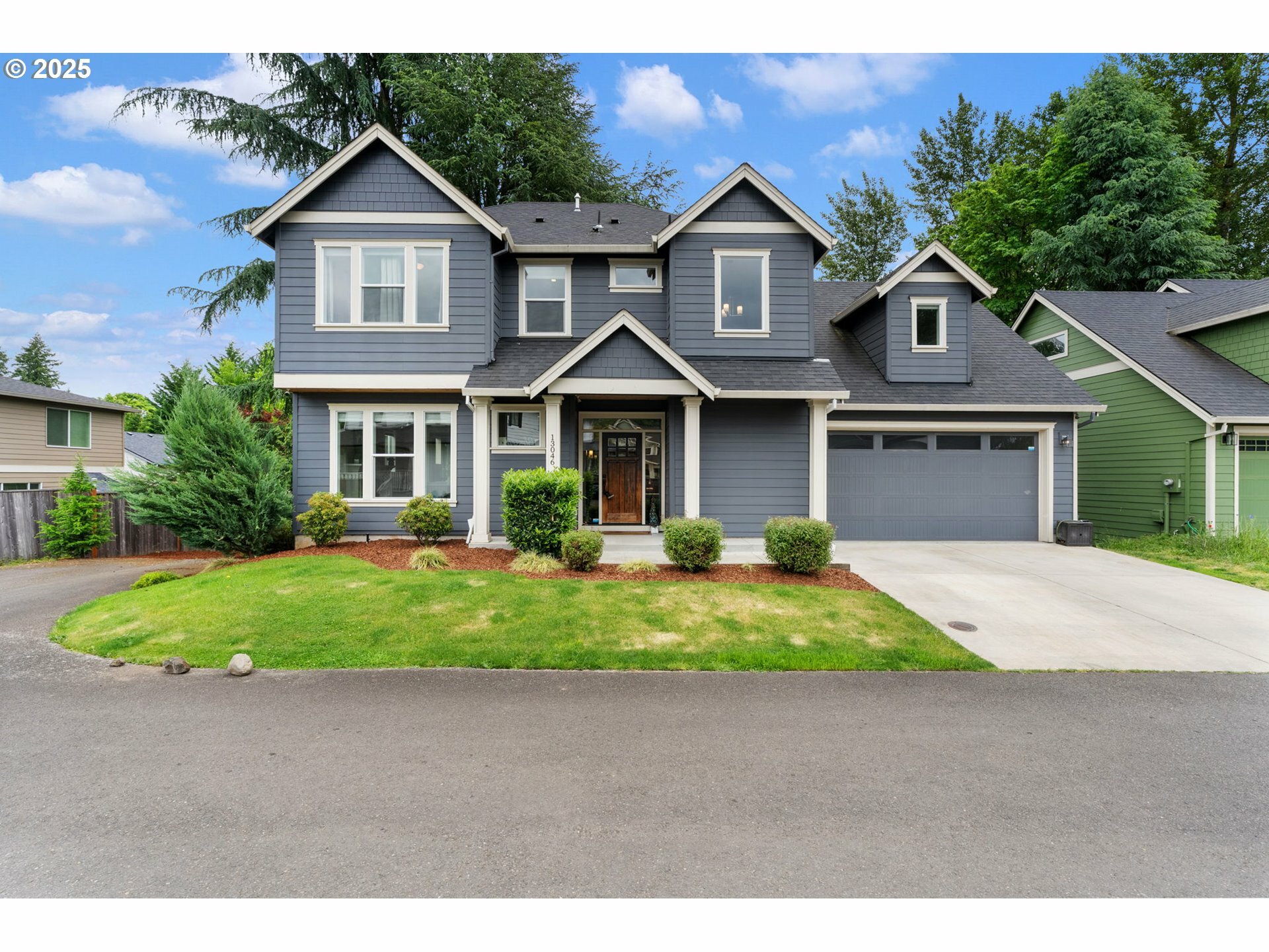 Property Photo: 13046 SE Everett Ct OR 97222