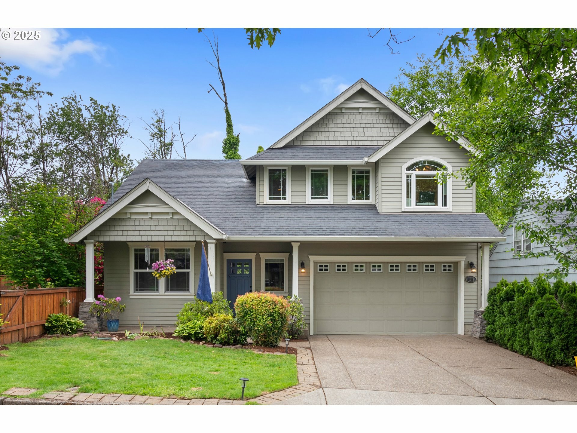 Property Photo: 1613 SW Hume Ct OR 97219