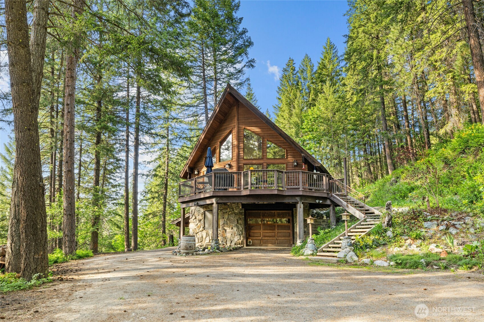 Property Photo: 4265 US Hwy 97 WA 98847