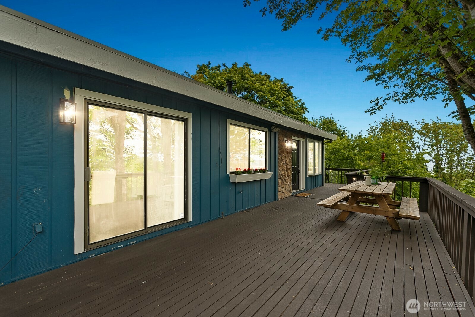 Property Photo: 319 S 103rd Street WA 98168