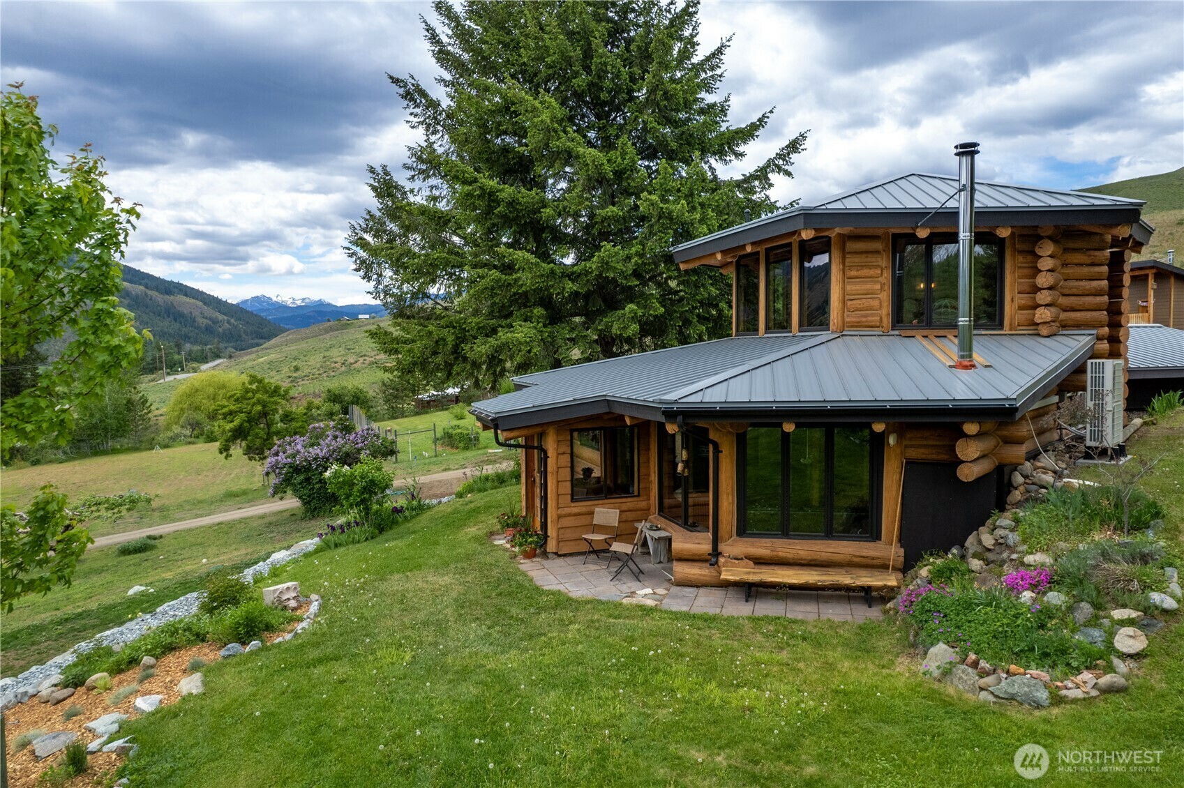 Property Photo: 338 Twisp River Road WA 98856