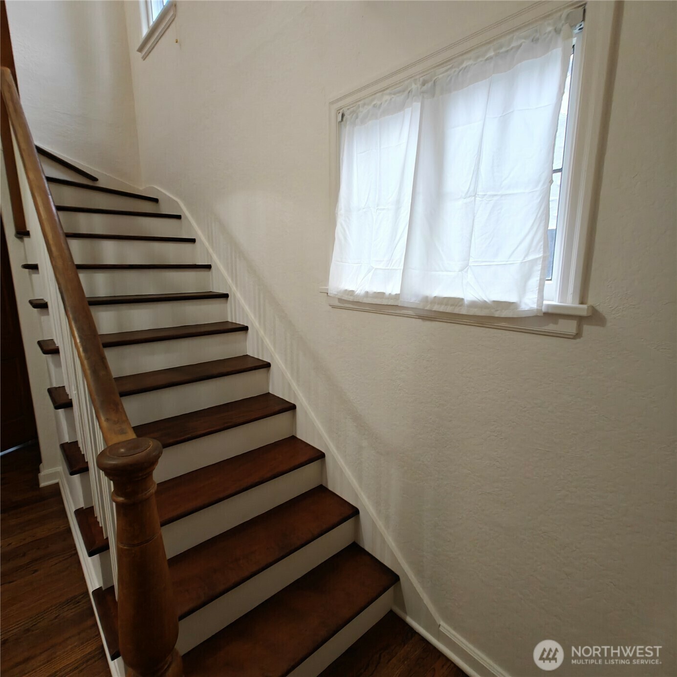 Property Photo: 210 S Summit Avenue WA 98312