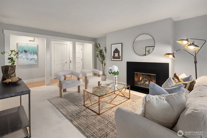 Property Photo:  11634  100th Avenue NE 323  WA 98034 