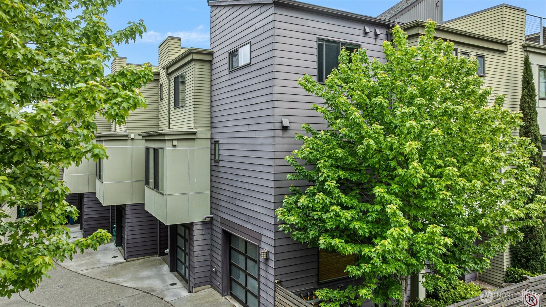 Property Photo: 566 McGraw Street WA 98109