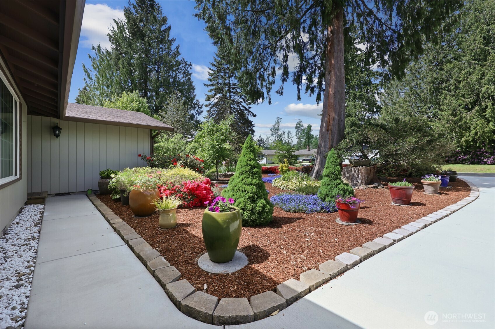 Property Photo: 4033 60th Avenue SW WA 98512