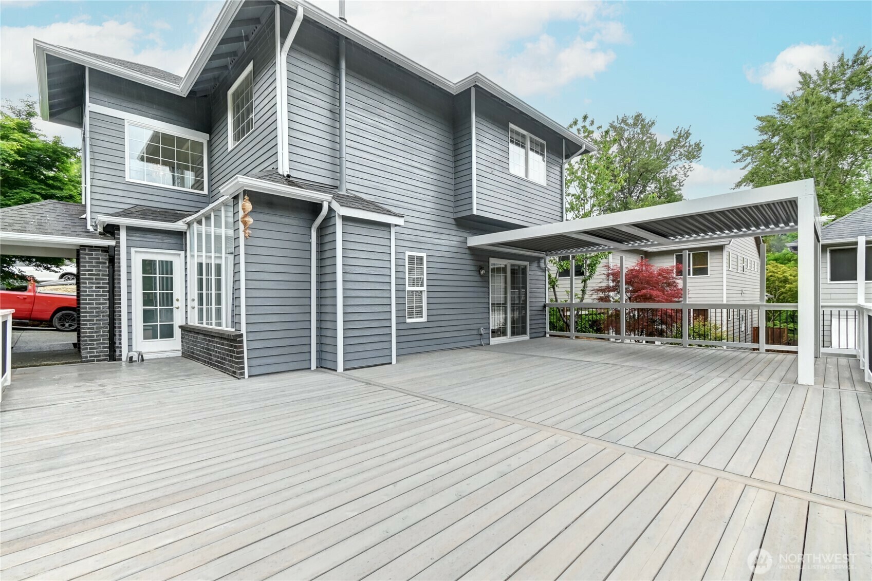 Property Photo: 17634 118th Avenue SE WA 98058