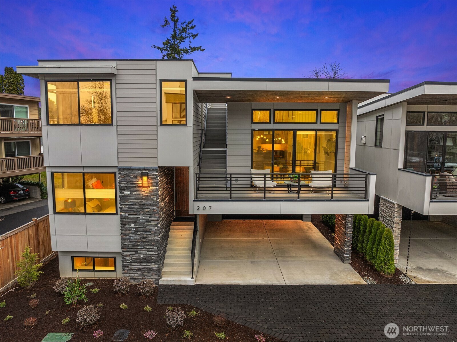 Property Photo: 207 2nd Avenue S WA 98033