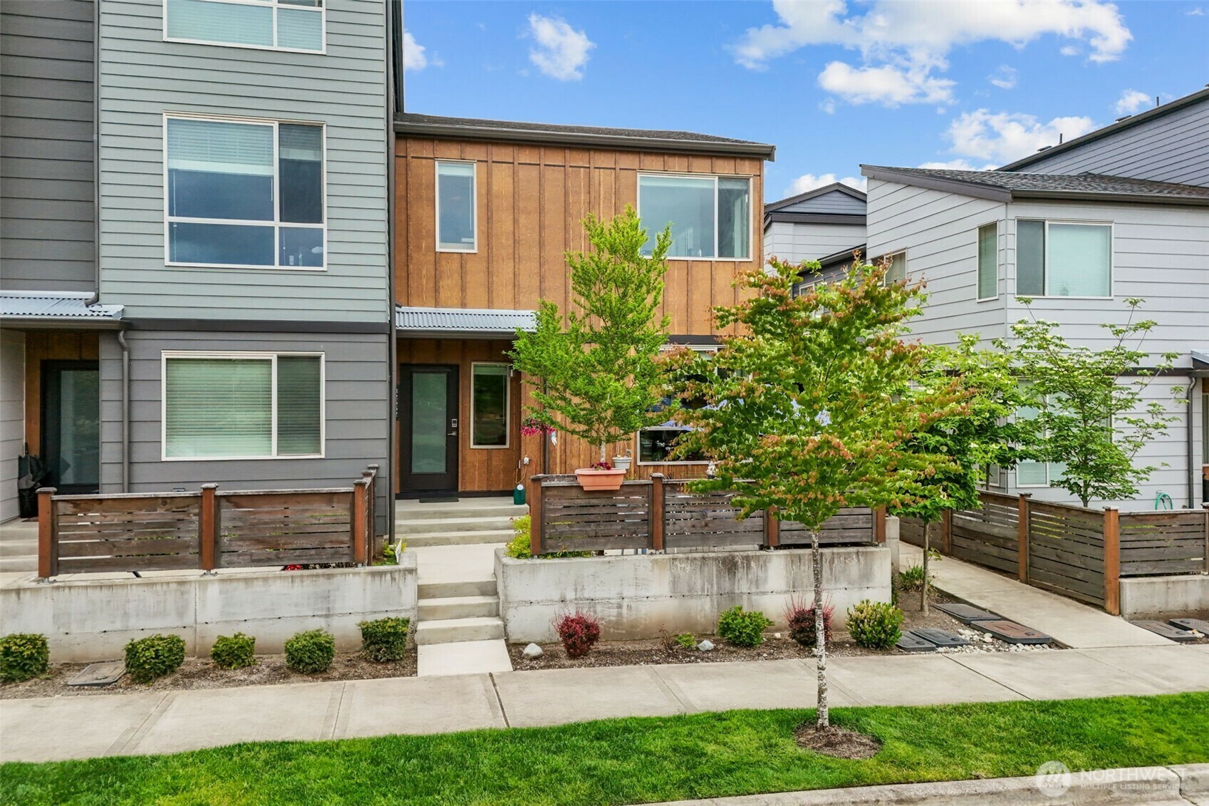 32652  Hemlock Avenue SE  Black Diamond WA 98010 photo