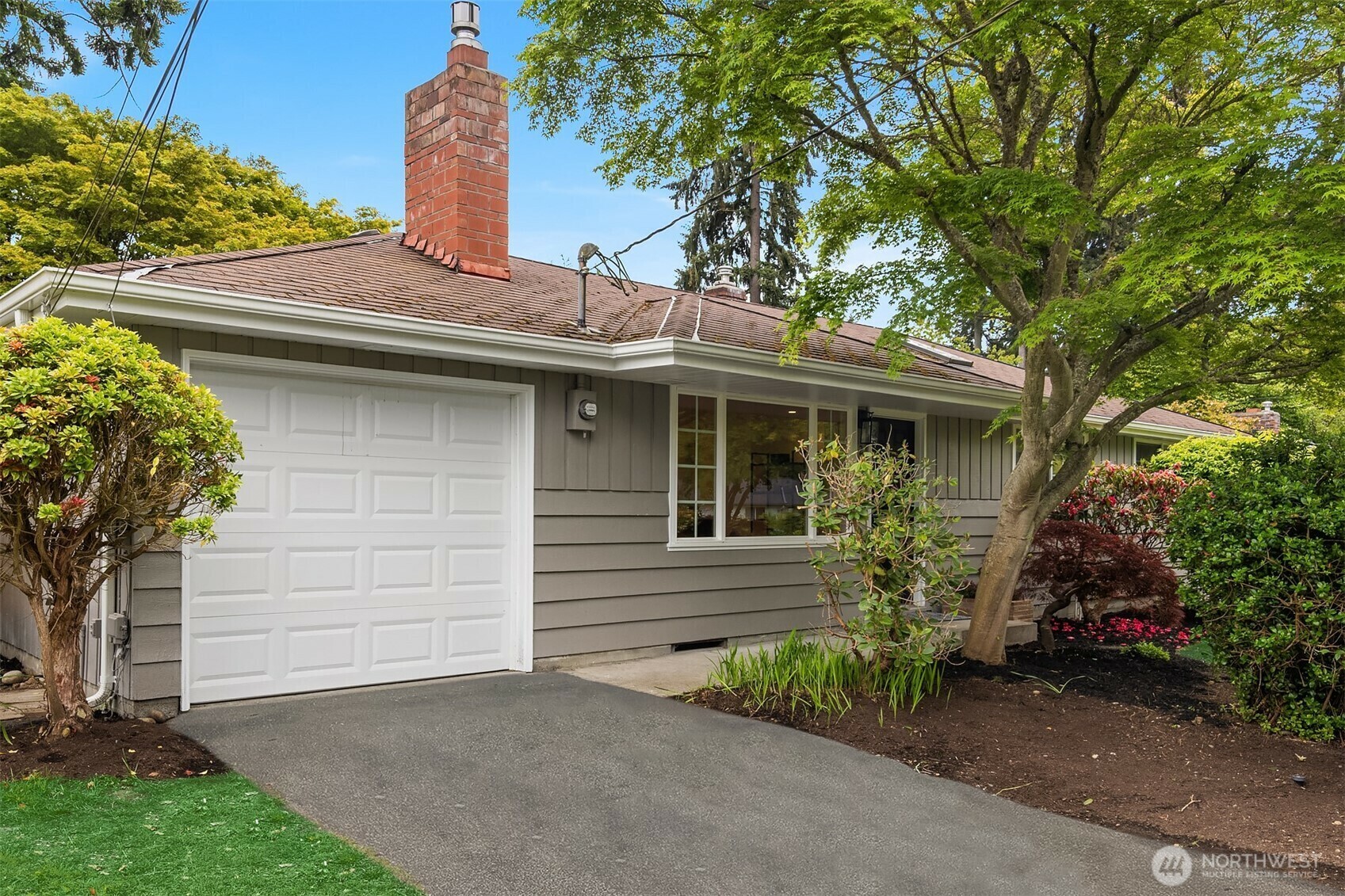 Property Photo:  24109  106th Place W  WA 98020 