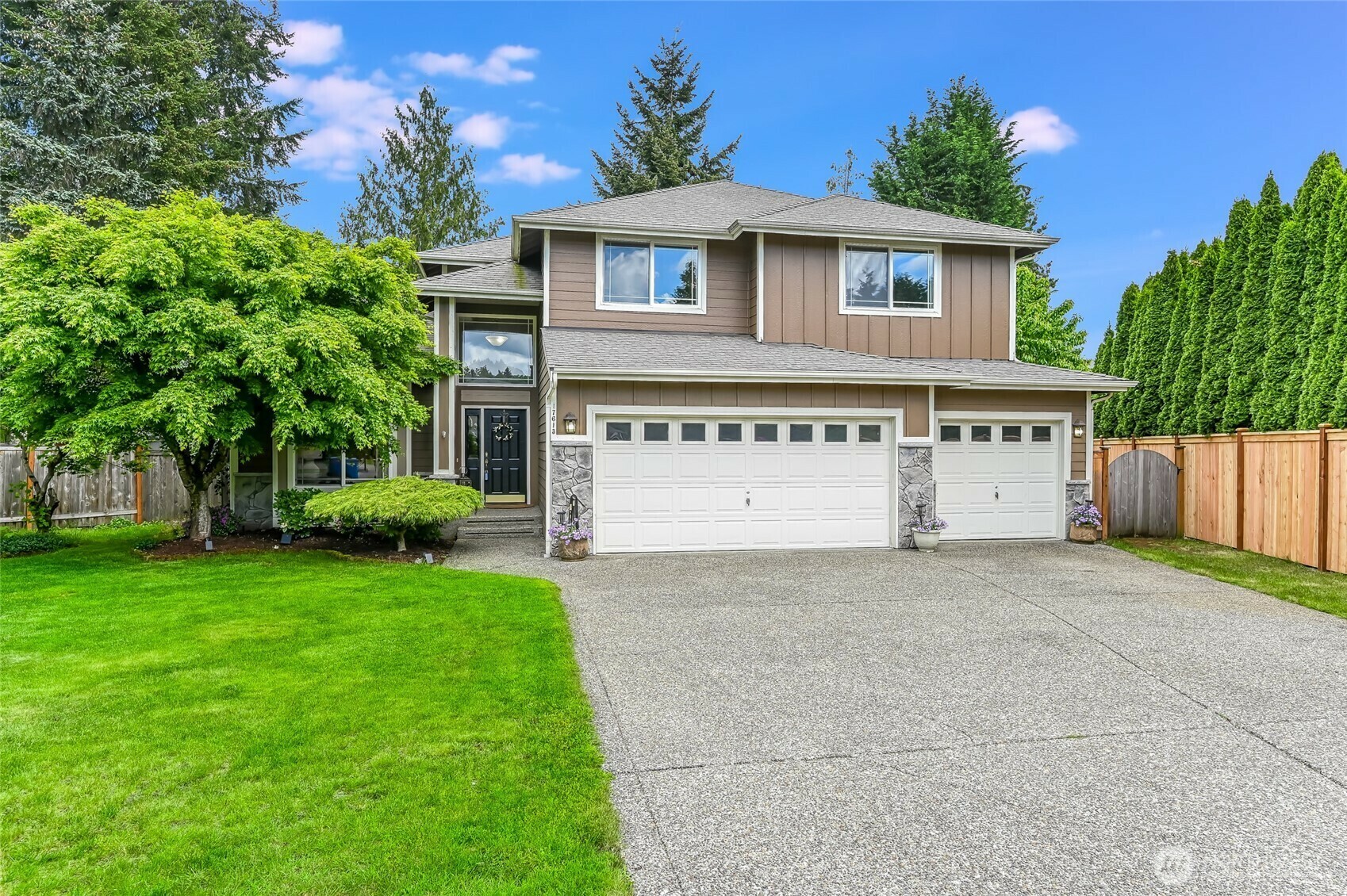 Property Photo: 17613 SE 257th Court WA 98042