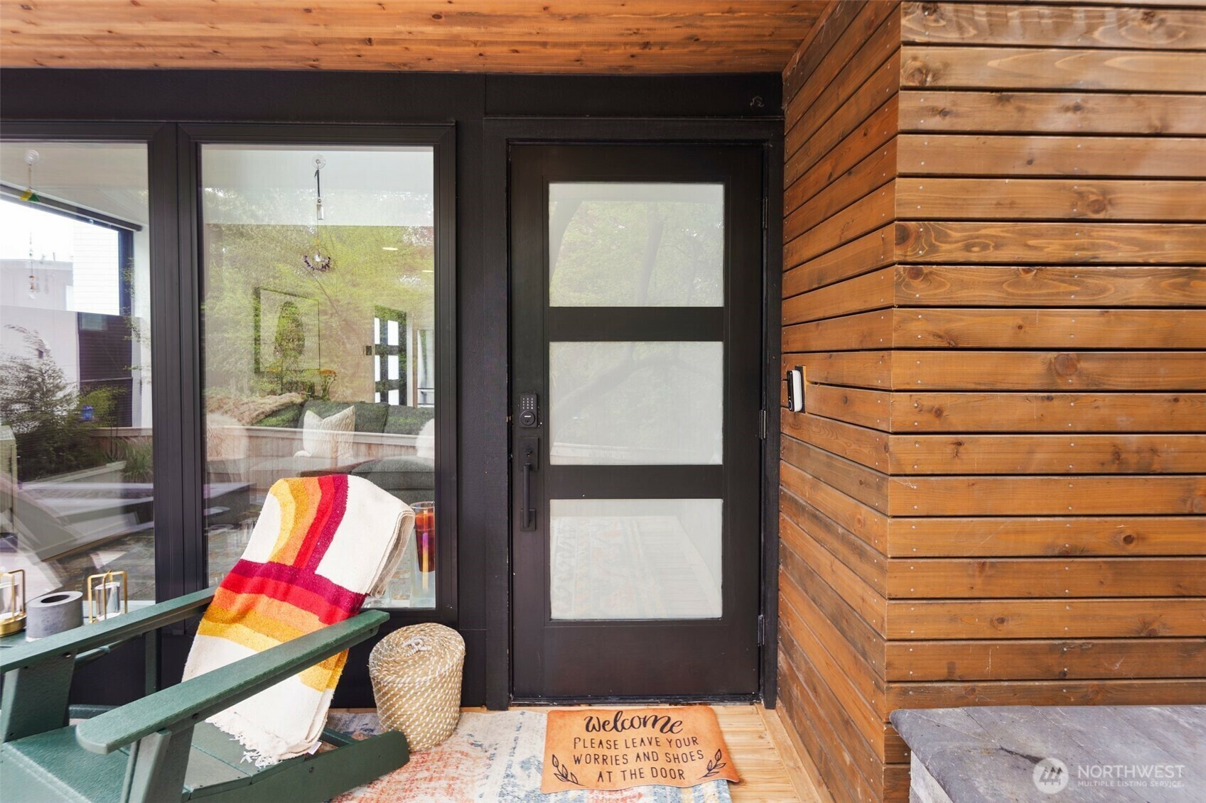 Property Photo: 10335 14th Avenue NW B WA 98177