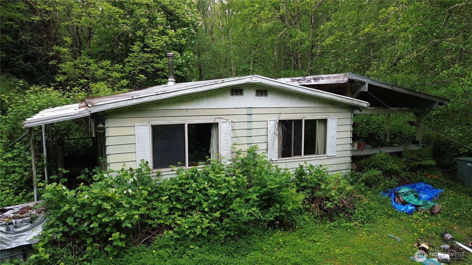 Property Photo:  2438  Squires Road  WA 98229 