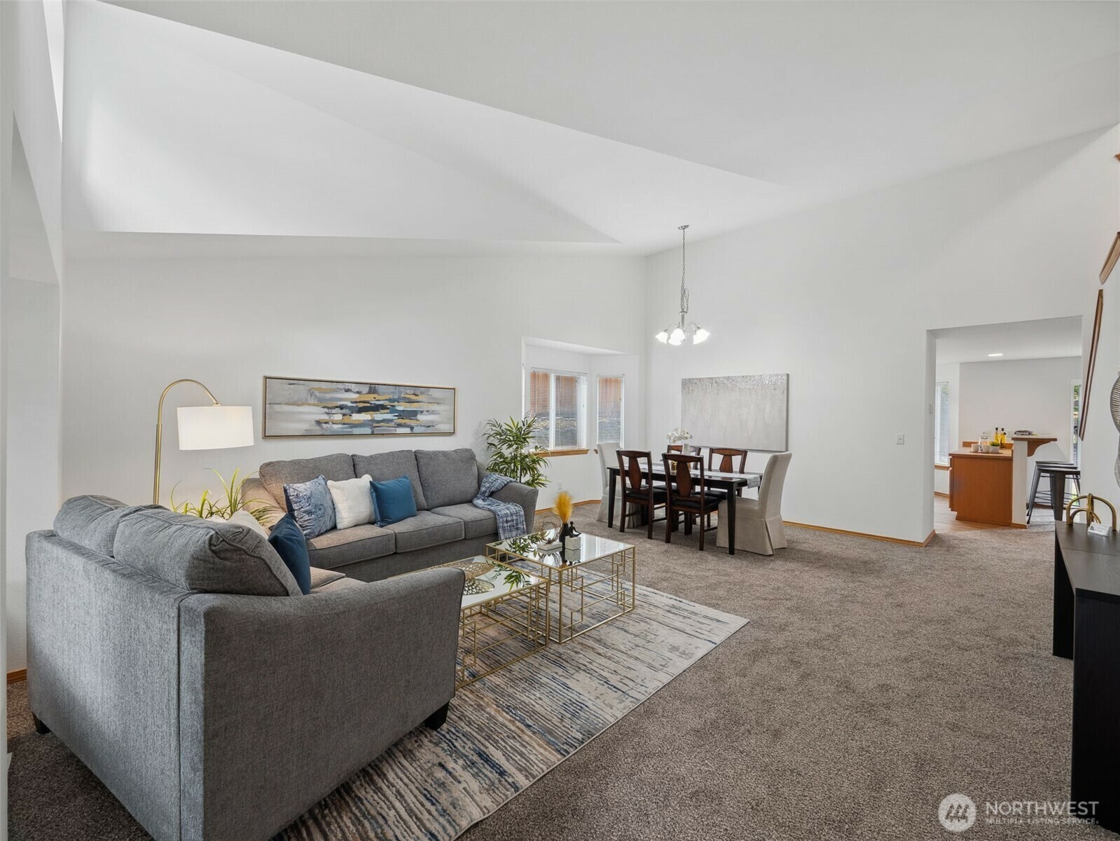 Property Photo: 26624 SE 225th Avenue SE WA 98038