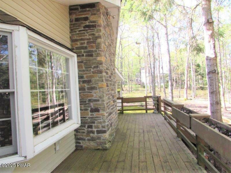 Property Photo: 119 Eisenhower Drive PA 18428