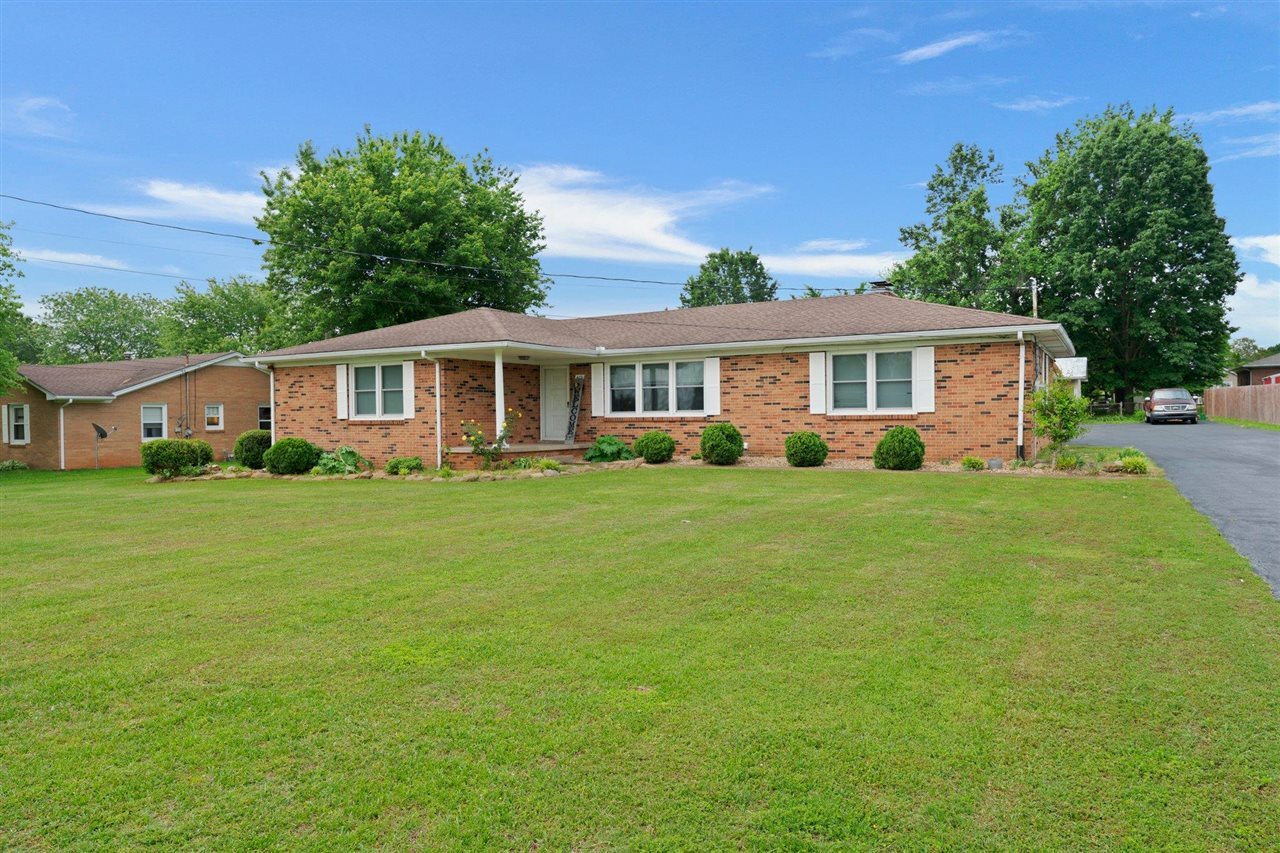 Property Photo:  409 Lone Oak Drive  KY 42134 