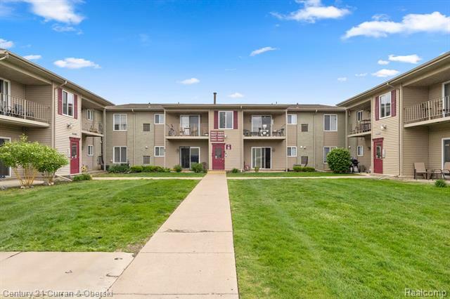 Property Photo: 10033 Allen Pointe Drive MI 48101